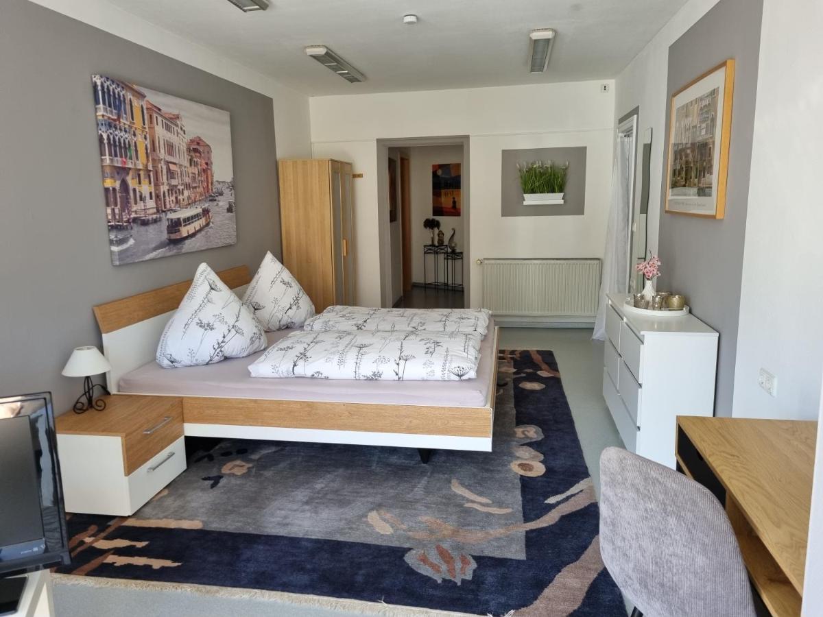 Ferienwohnung Eigner トラーベン・トラールバッハ エクステリア 写真